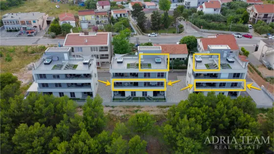 FURNISHED APARTMENT WITH ROOF TERRACE - VIR property for sale