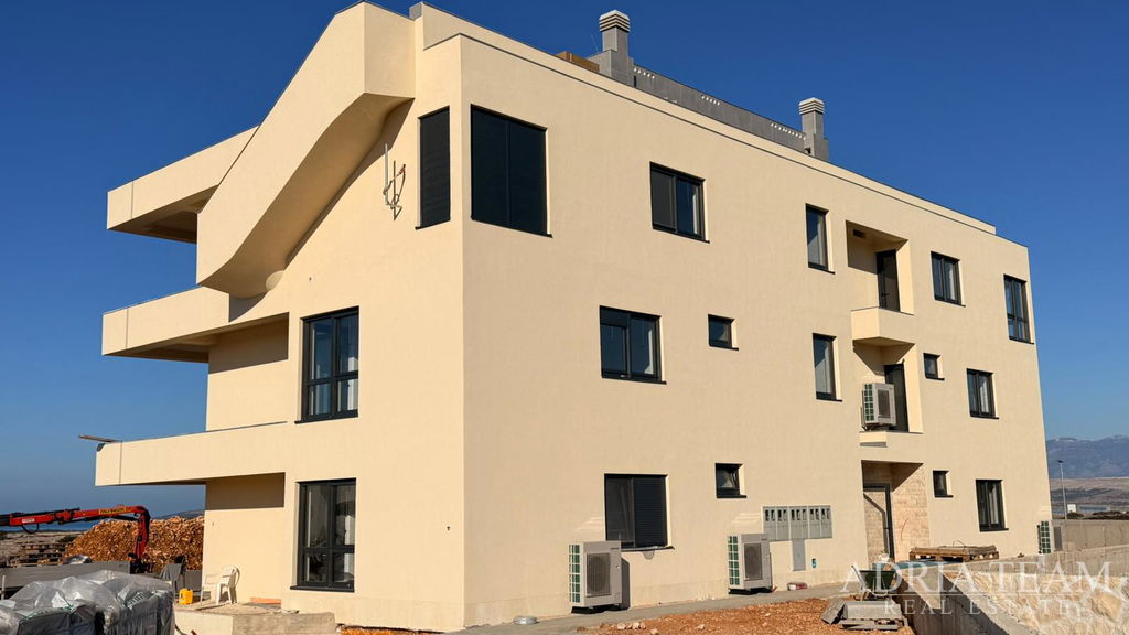 NEW BUILDING - APARTMENT IN POVLJANA (ISLAND OF PAG) | 800 m FROM THE SEA