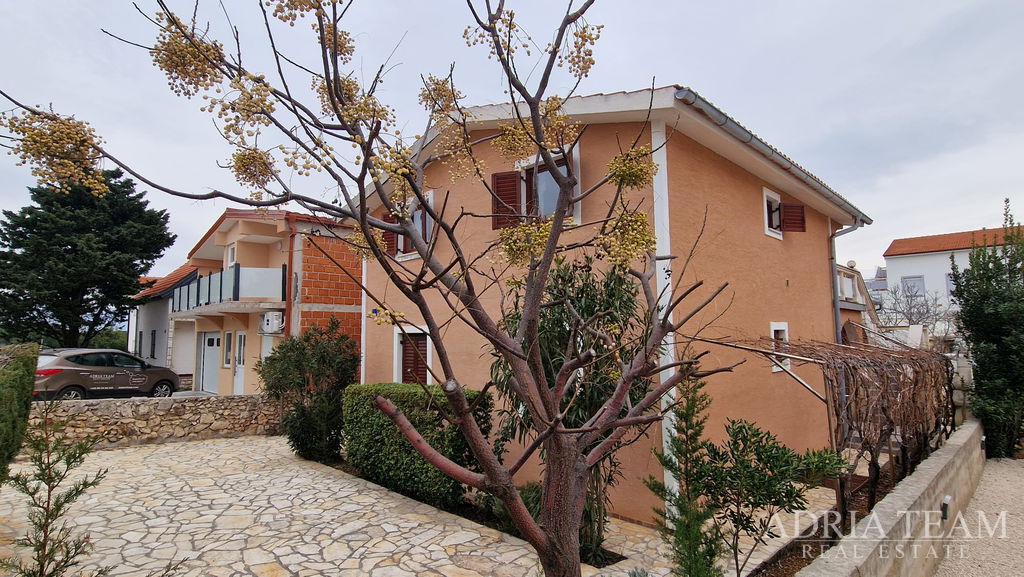 DETACHED HOUSE WITH TWO APARTMENTS – VIR, ZADAR