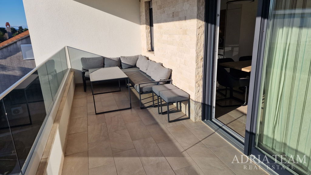 TWO-BEDROOM APARTMENT NEAR CAMP FALKENSTEINER - ZADAR, BORIK