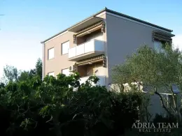 MODERN TWO-BEDROOM APARTMENT WITH GARDEN AND GARAGE – LUKORAN, ISLAND OF UGLJAN property for sale