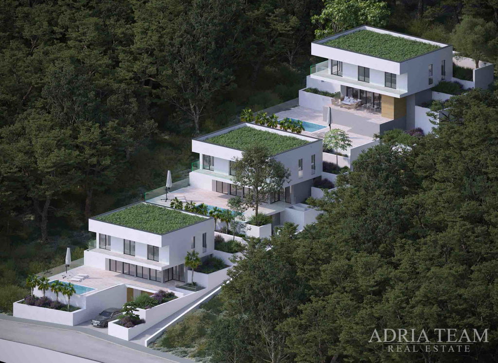 BUILDING PLOT 1.313M² WITH VILLA PROJECT AND AUXILIARY BUILDING - NOVIGRAD, ZADAR