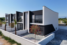 TWO-STOREY APARTMENT IN A NEW BUILDING – PRIVLAKA property for sale