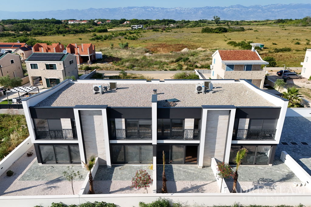 TWO-STOREY APARTMENT IN A NEW BUILDING – PRIVLAKA