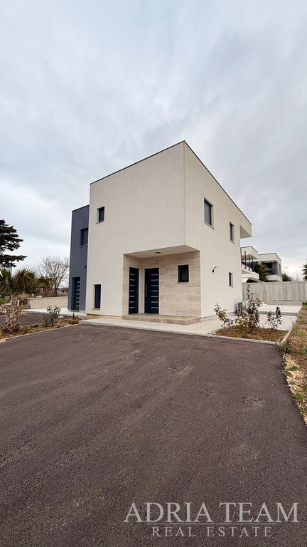 MODERN DUPLEX HOUSE S2 WITH SWIMMING POOL - ZATON, NIN