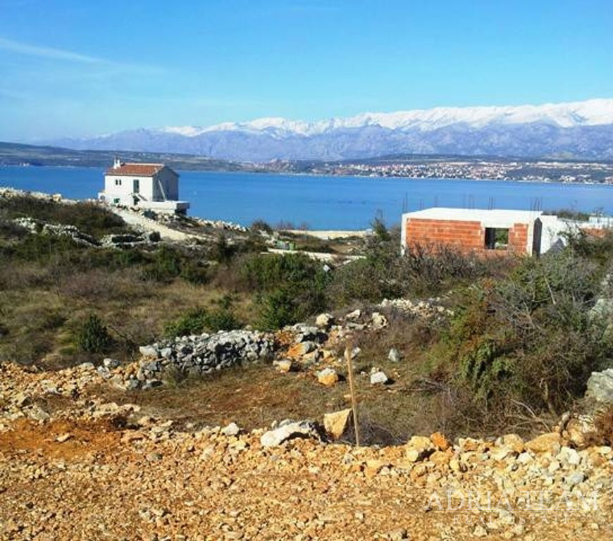 ATTRACTIVE BUILDING LAND WITH SEA VIEW – NOVIGRAD