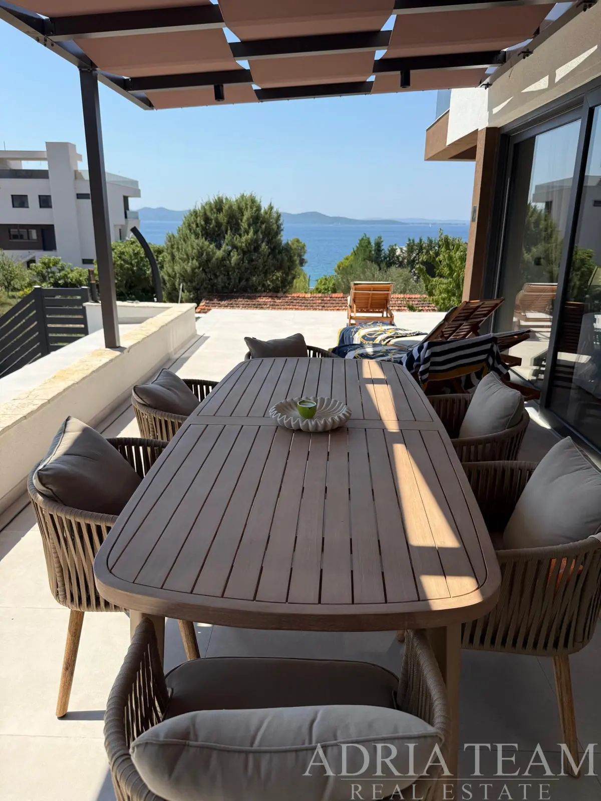 LUXURY APARTMENT S2, 80m FROM THE SEA, NEW BUILDING - KOŽINO