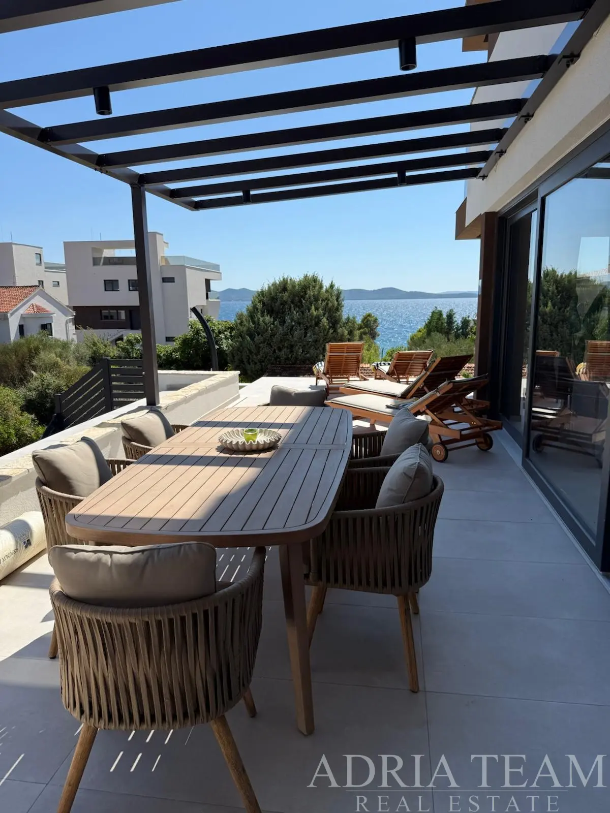 LUXURY APARTMENT S2, 80m FROM THE SEA, NEW BUILDING - KOŽINO