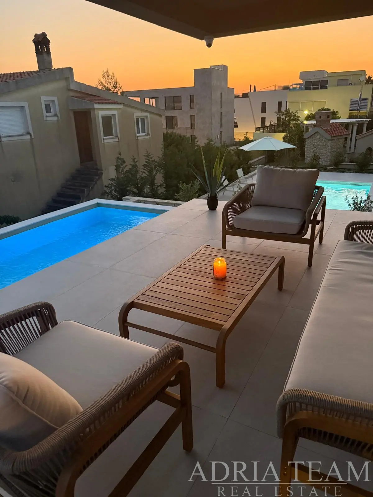 LUXURY APARTMENT S2, 80m FROM THE SEA, NEW BUILDING - KOŽINO