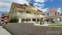 LUXURY APARTMENT 105.41m2 WITH TERRACE AND FIREPLACE – FIRST ROW TO THE SEA – POVLJANA, PAG property for sale