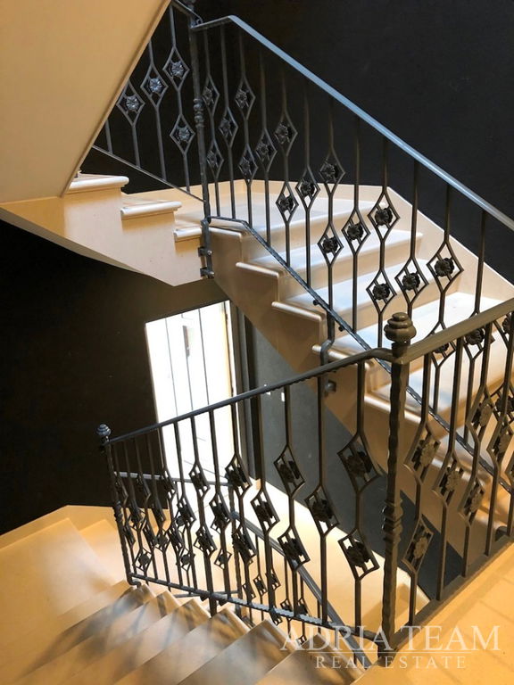 LUXURY APARTMENT 105.41m2 WITH TERRACE AND FIREPLACE – FIRST ROW TO THE SEA – POVLJANA, PAG