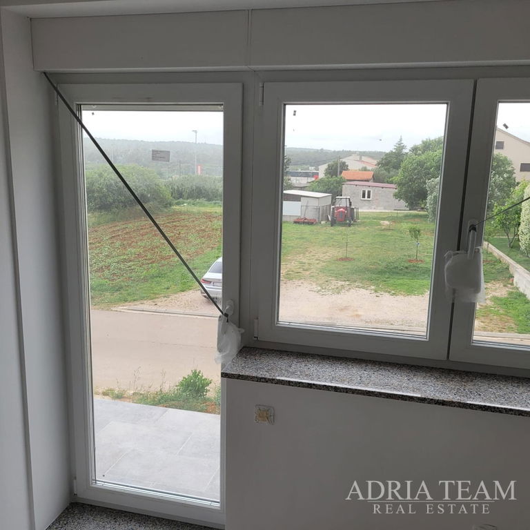 APARTMENT WITH GARDEN, QUIET AND PEACEFUL LOCATION - POSEDARJE, ZADAR