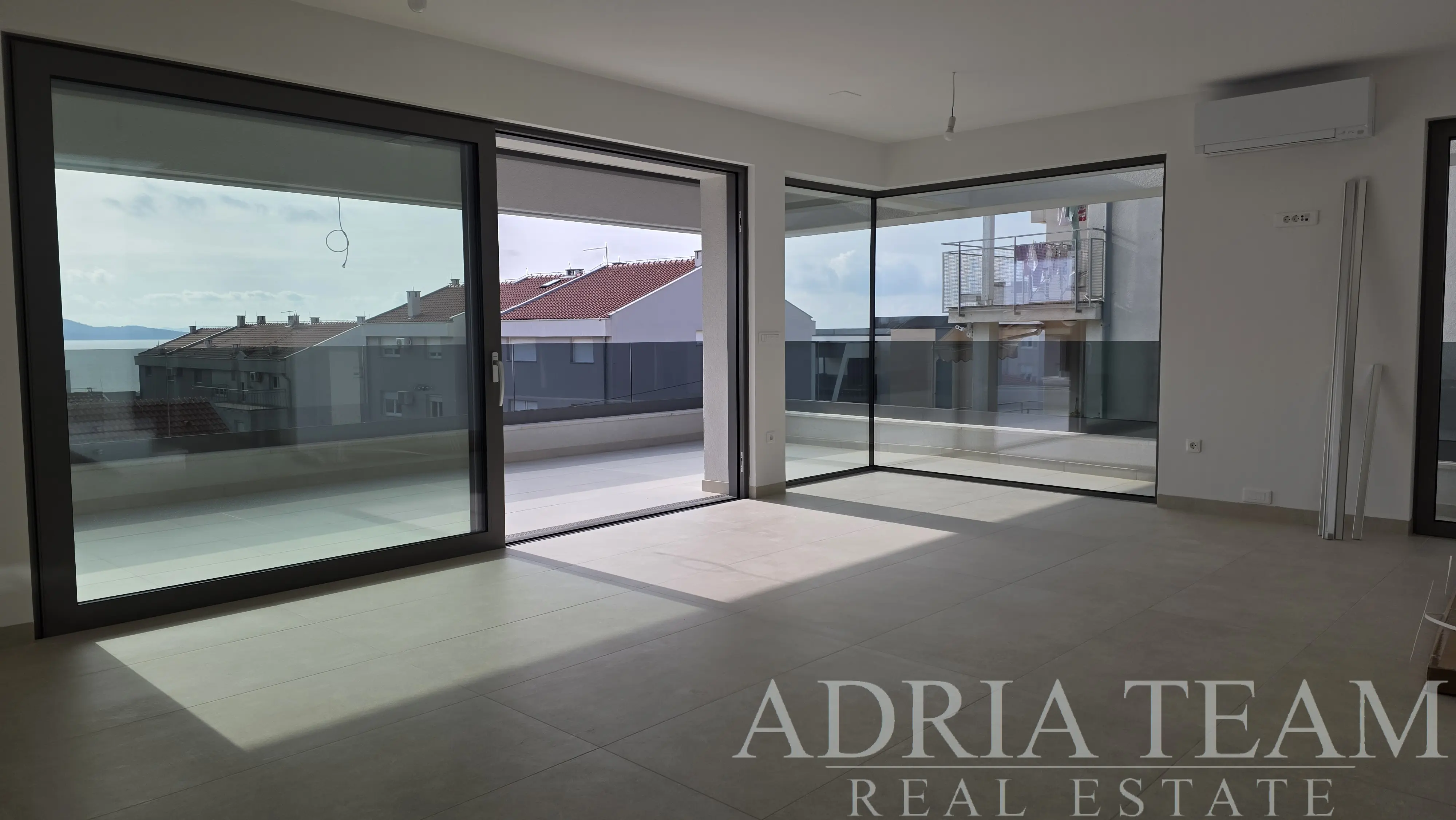 PENTHOUSE S5 WITH THREE BEDROOMS AND A ROOF TERRACE – ZADAR, BORIK