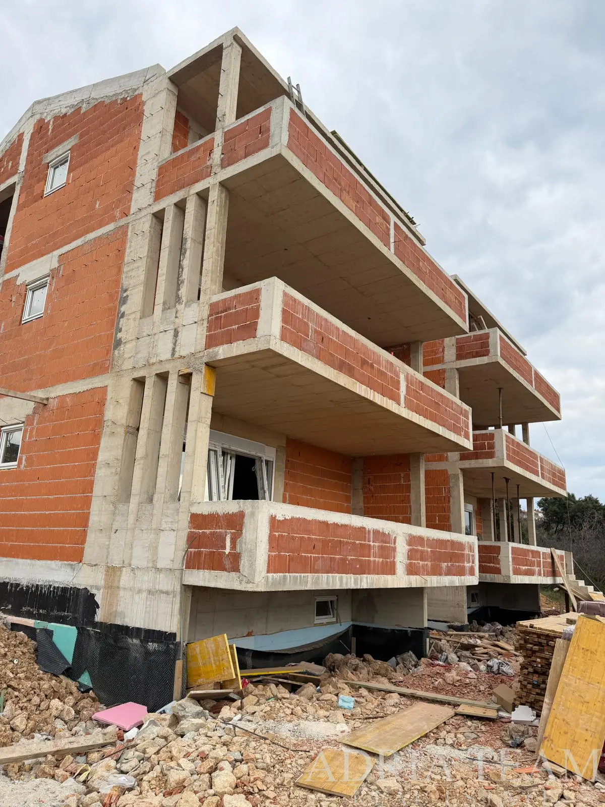 2-BEDROOM APARTMENT ON THE GROUND FLOOR WITH A GARDEN – ŠIMUNI, PAG