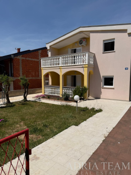 HOUSE WITH ADDITIONAL APARTMENT – POVLJANA, PAG ISLAND property for sale