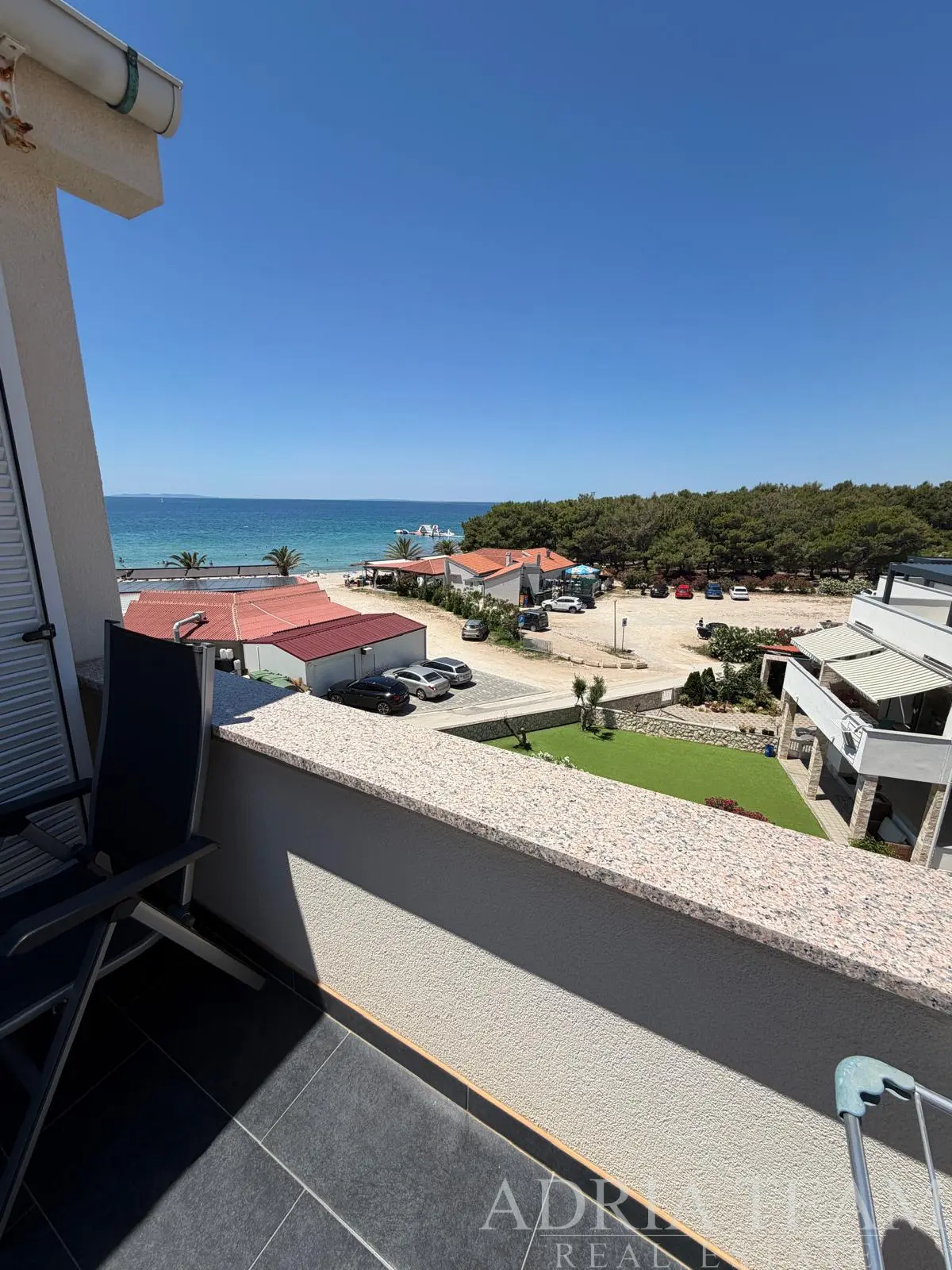 TWO-BEDROOM APARTMENT IN THE ATTIC – POVLJANA, PAG ISLAND