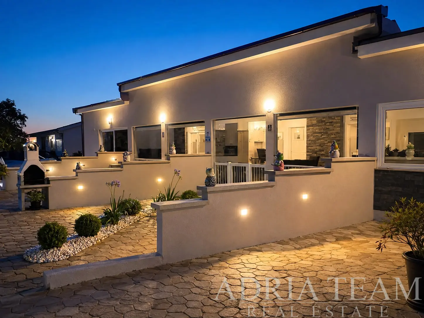 TWO-BEDROOM APARTMENT WITH PRIVATE GARDEN – VIR ISLAND