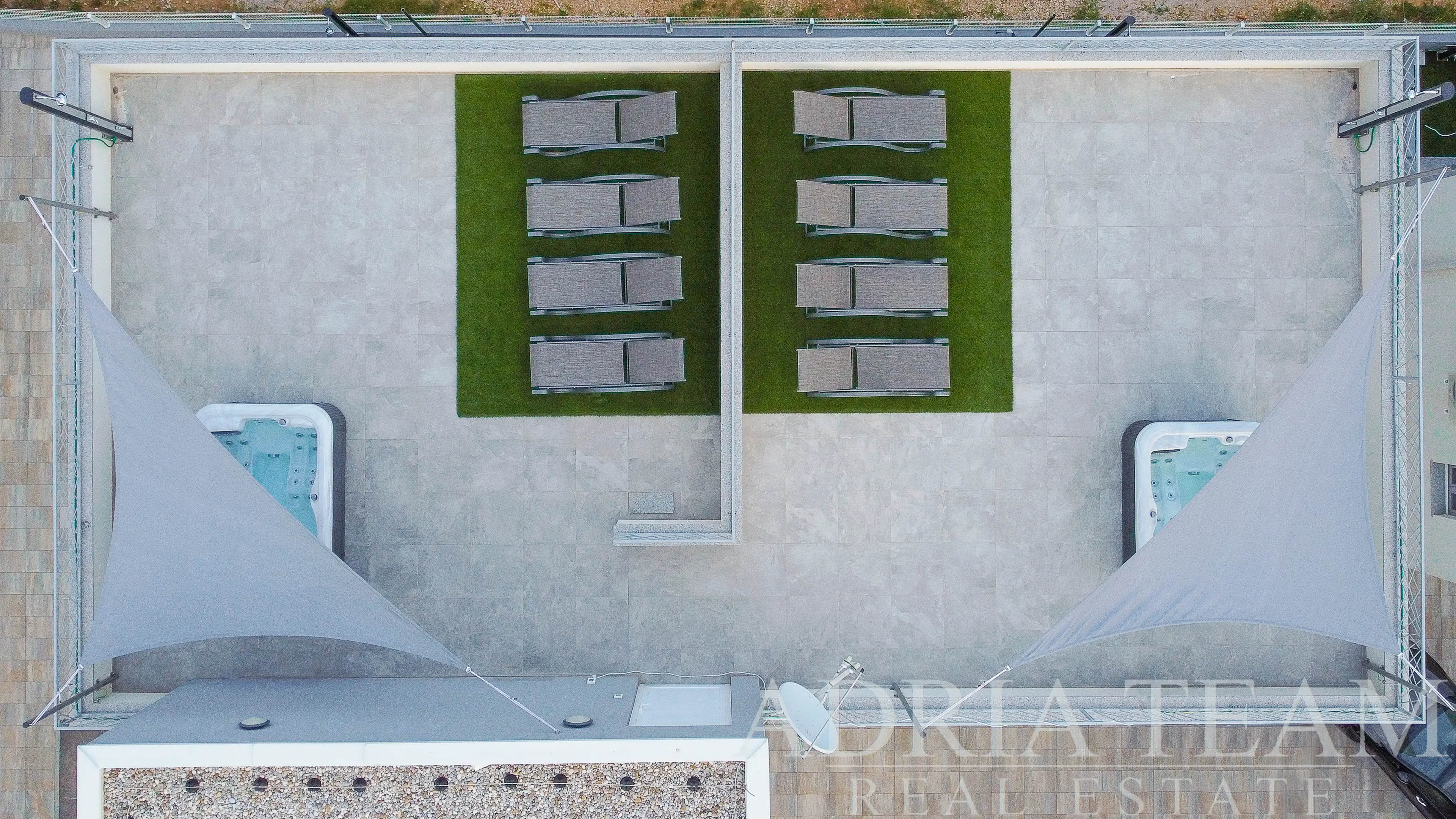 APARTMENT S4 WITH SPACIOUS TERRACES – VIR ISLAND
