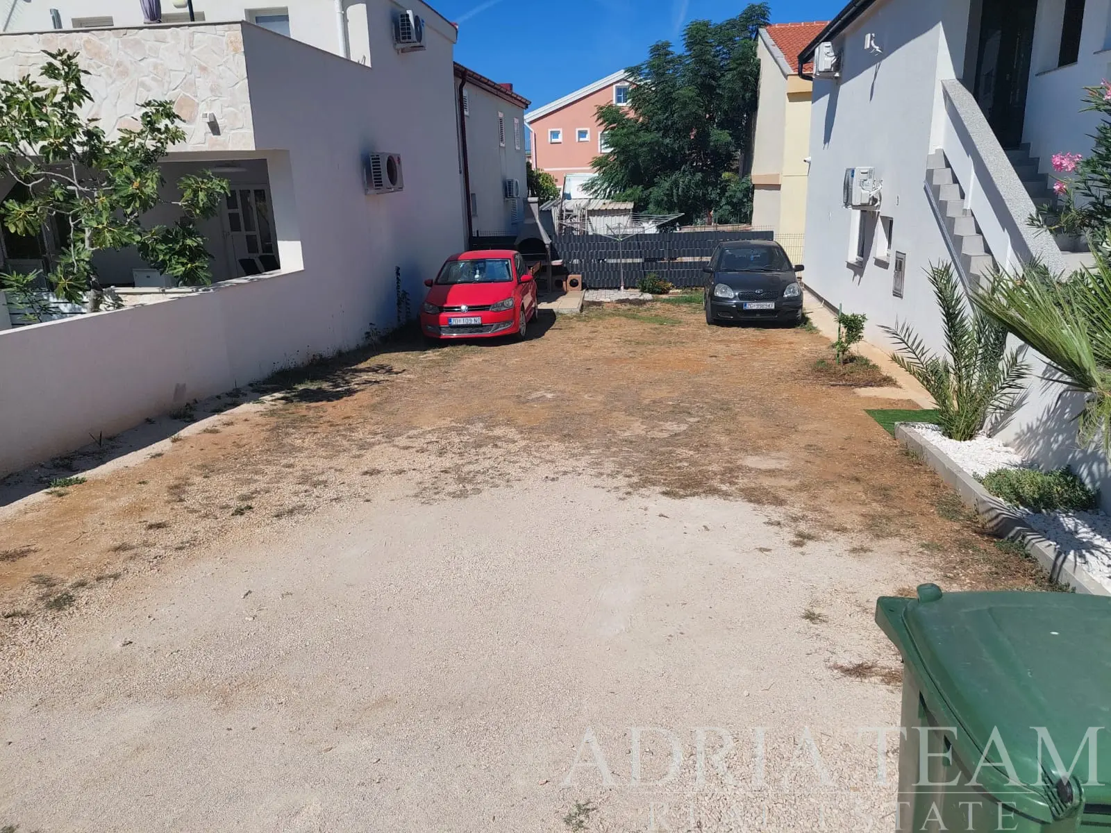 RENOVATED APARTMENT HOUSE WITH 4 APARTMENTS AND ADDITIONAL LAND, 150 M FROM THE SEA – VIR ISLAND