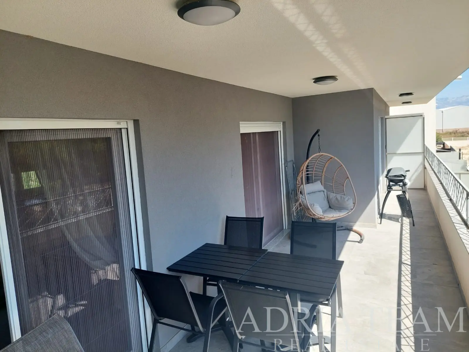 RENOVATED APARTMENT HOUSE WITH 4 APARTMENTS AND ADDITIONAL LAND, 150 M FROM THE SEA – VIR ISLAND