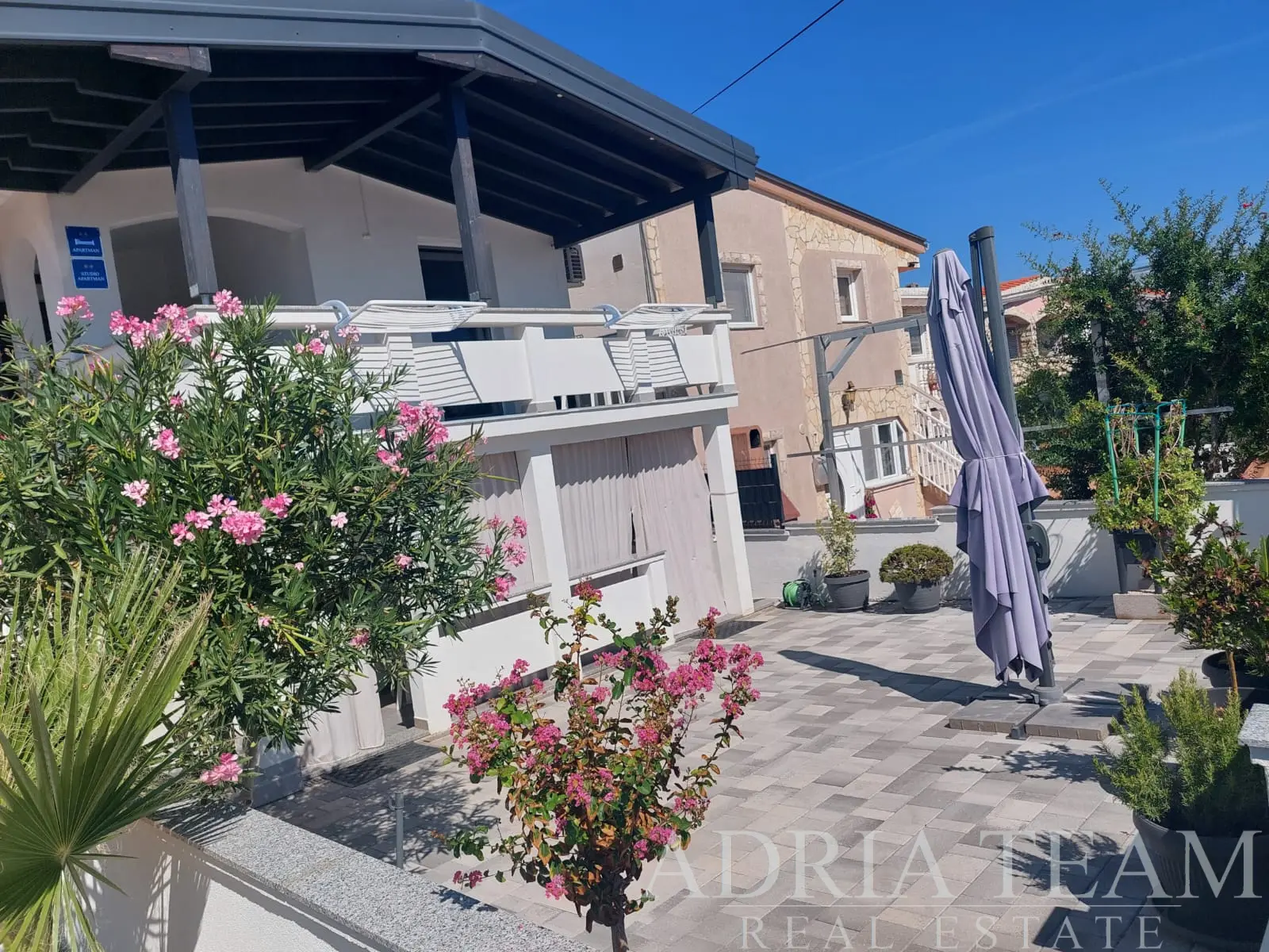 RENOVATED APARTMENT HOUSE WITH 4 APARTMENTS AND ADDITIONAL LAND, 150 M FROM THE SEA – VIR ISLAND