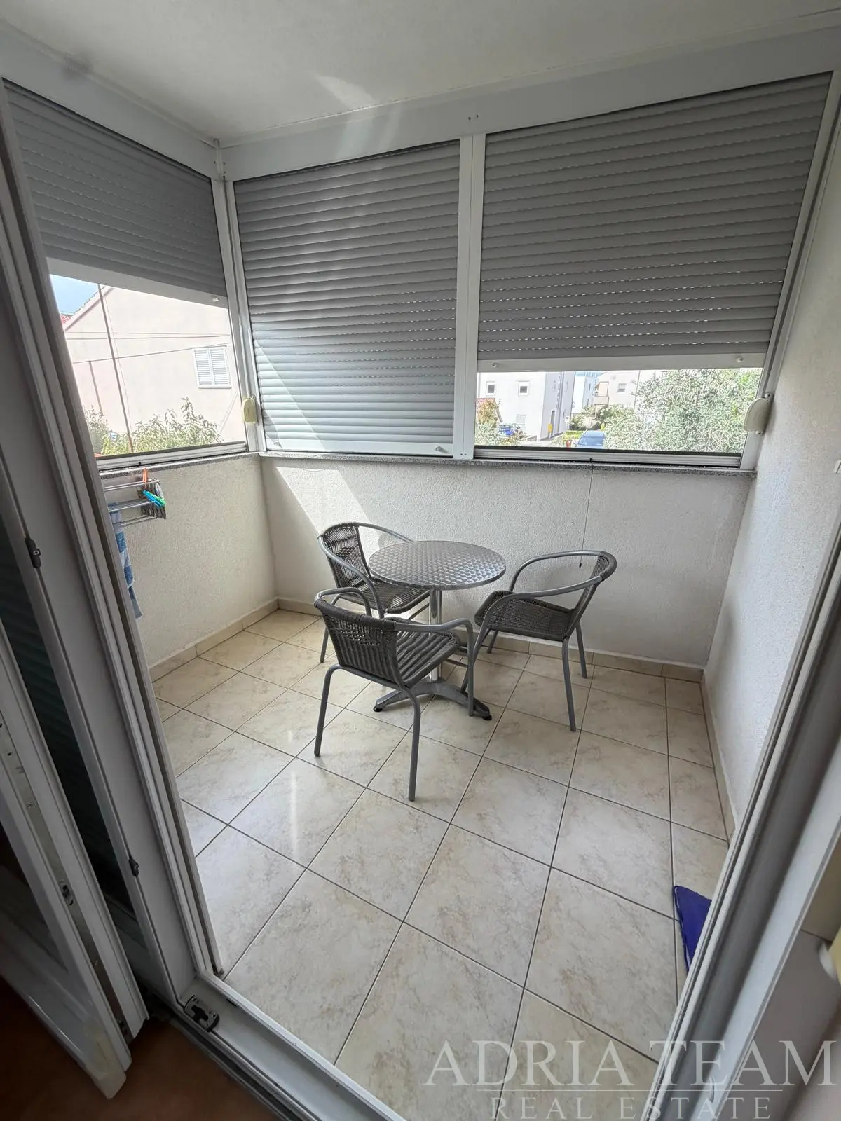 ONE-BEDROOM APARTMENT WITH GARAGE AND PARKING SPACE – ZADAR