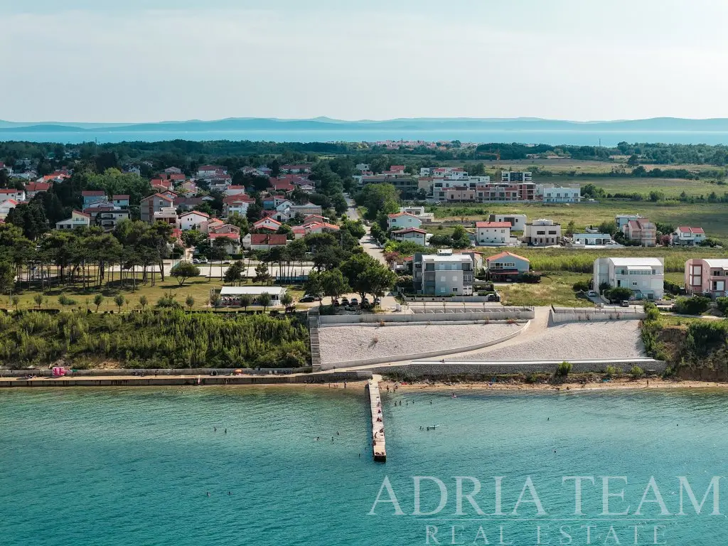 MODERN TWO-BEDROOM APARTMENT WITH COVERED TERRACE IN A NEW DEVELOPMENT – PRIVLAKA, SABUNIKE