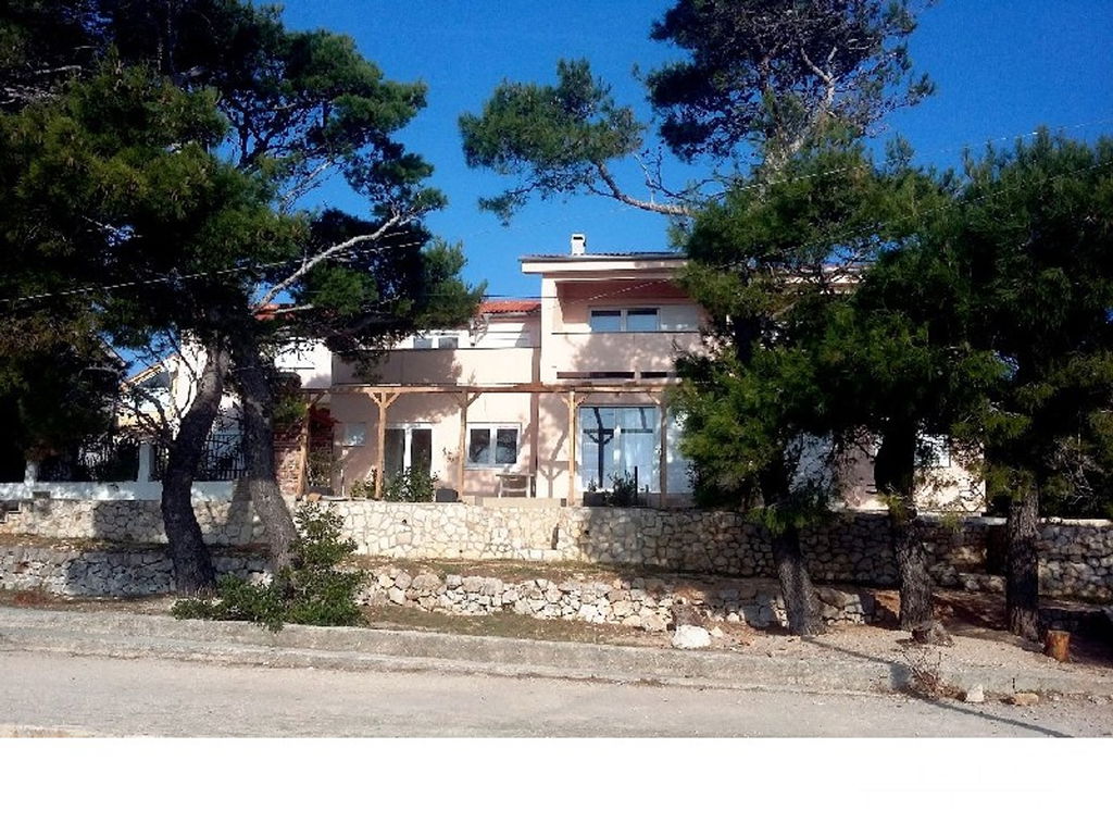 ONE-BEDROOM APARTMENT 62 m² – BARBAT, ISLAND OF RAB
