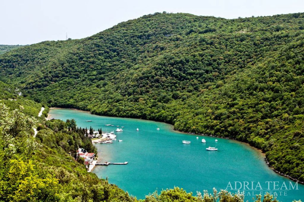 AGRICULTURAL LAND SUITABLE FOR TOURISM – NEAR ROVINJ (KANFANAR)