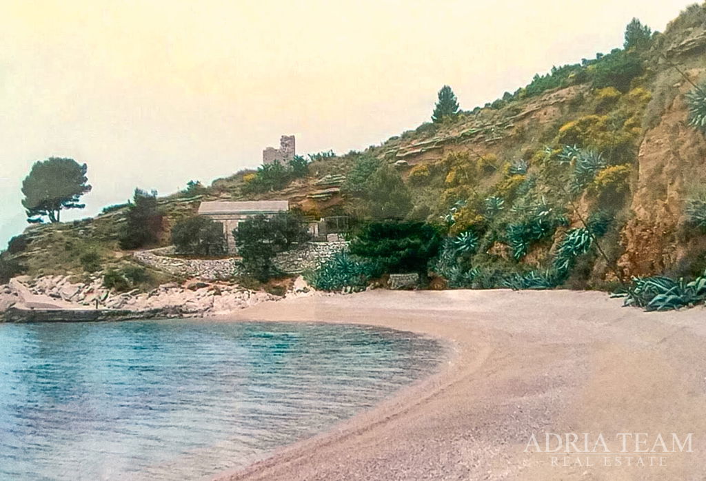 AGRICULTURAL LAND – ISLAND OF BRAČ