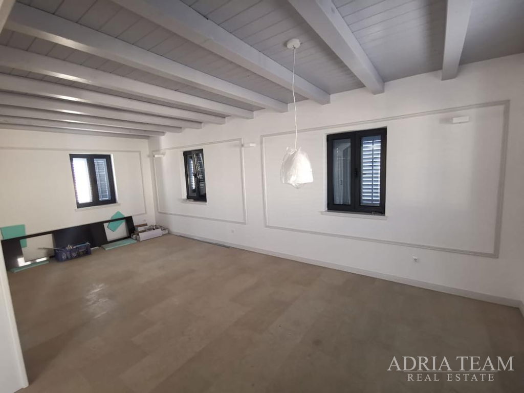 LUXURY STONE VILLA WITH POOL – PAŠMAN