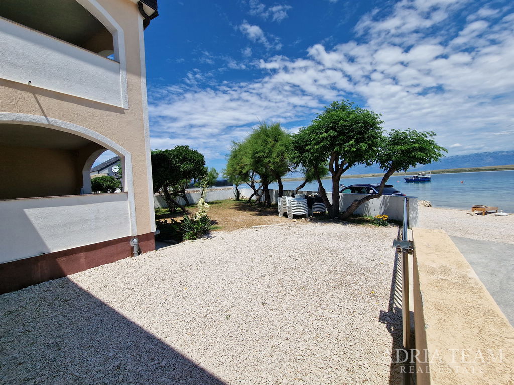 DETACHED HOUSE WITH 5 APARTMENTS – CLOSE TO THE SEA AND BEACH – VIR