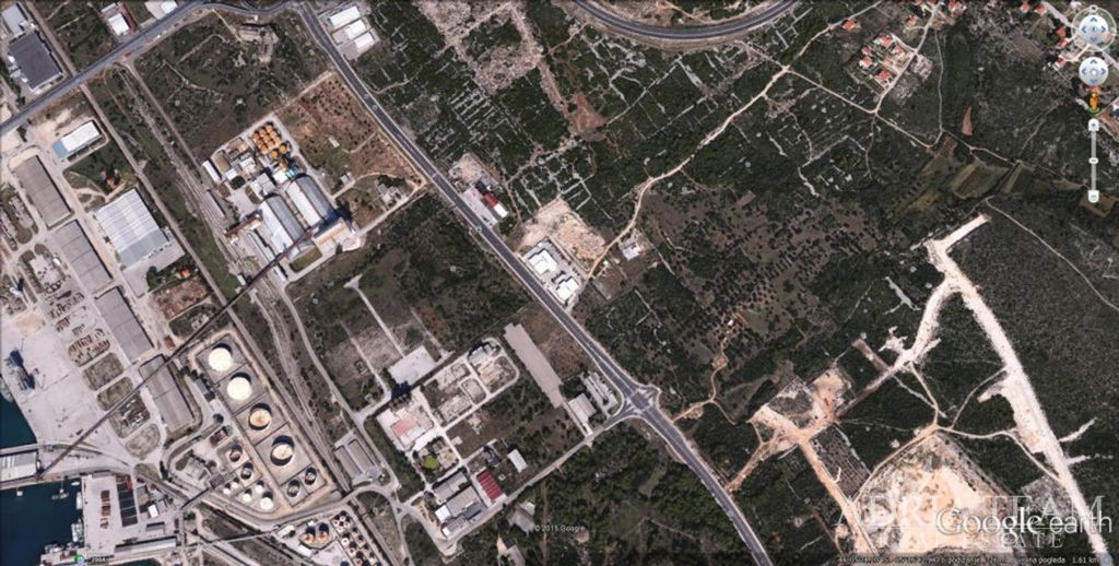 BUILDING LAND IN INDUSTRIAL ZONE – EXCELLENT TRANSIT LOCATION – GAŽENICA, BARBARIČINE ZONE